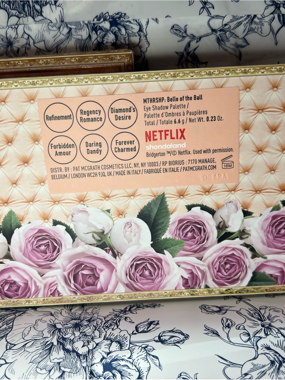 Pat McGrath Labs x Bridgerton Eyeshadow Palette - Pink & Gold Packaging - Picture 5 of 5